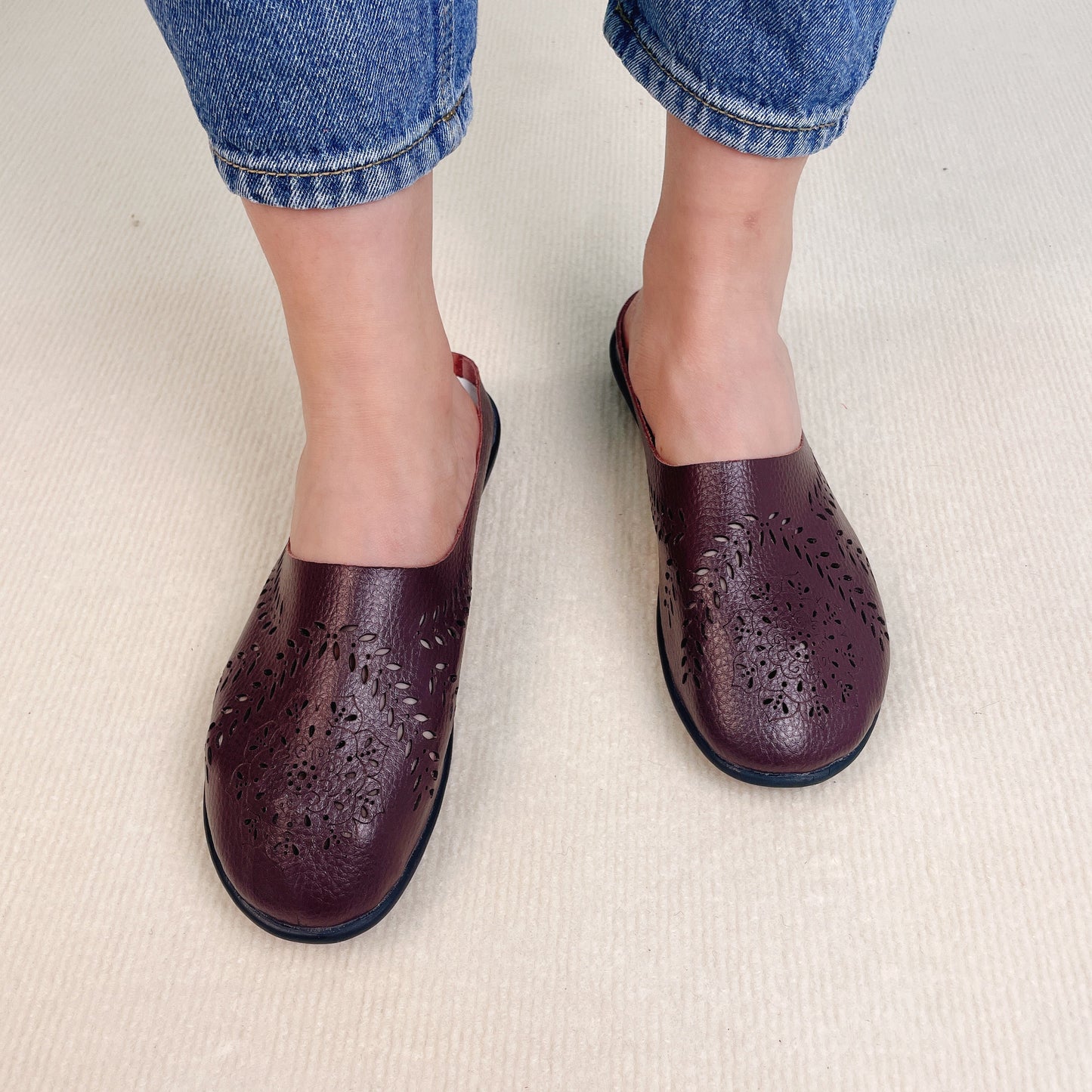 aakip™- Casual All-match Hollow Slippers