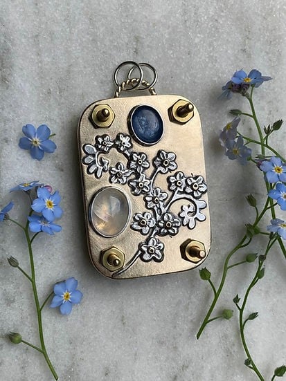 π2025 Micro Flower Press
