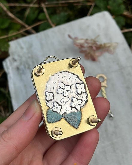 π2025 Micro Flower Press