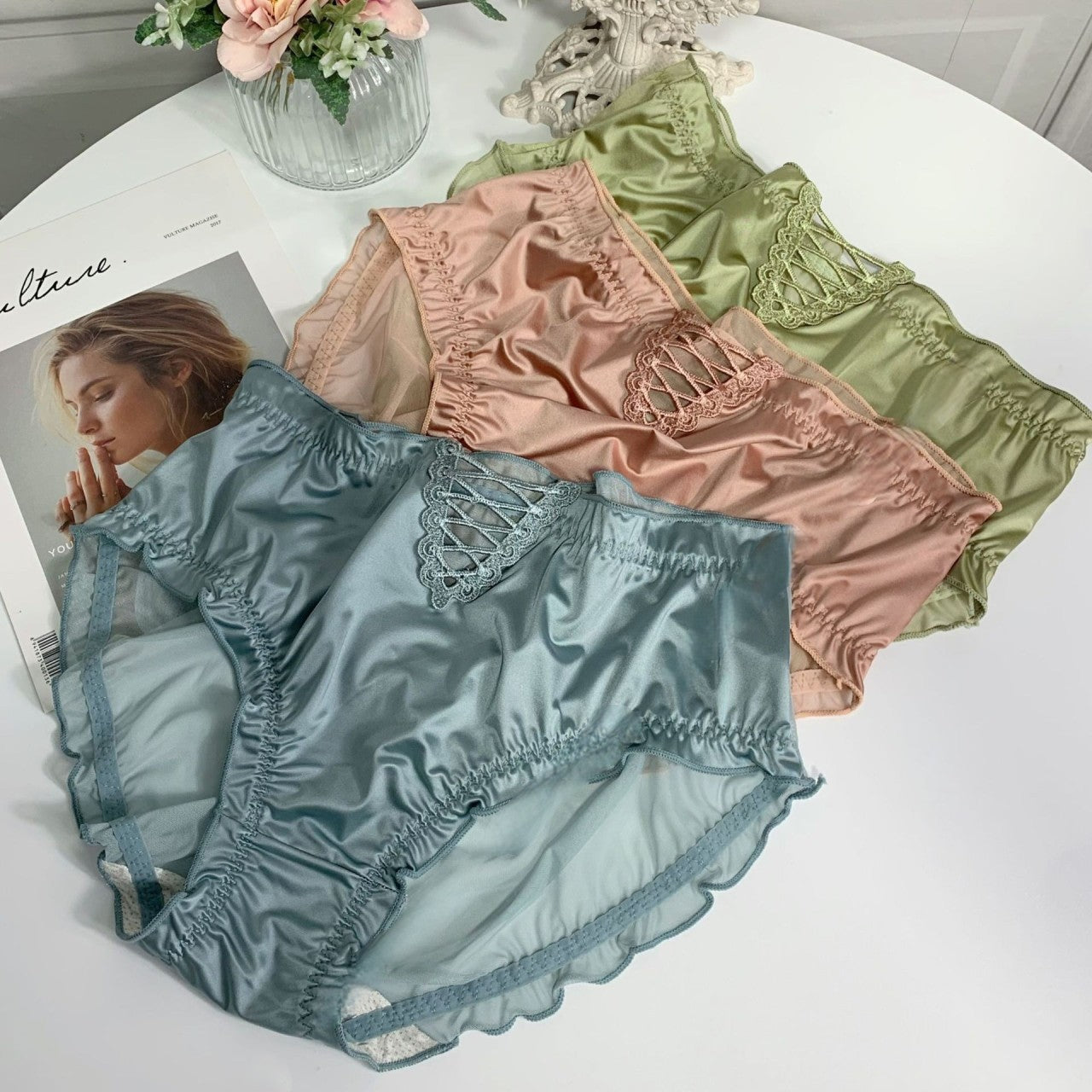Lace Lingerie Ladies Satin Ice Seamless Pantiesš„Buy 1 get 2 free (3PCS)