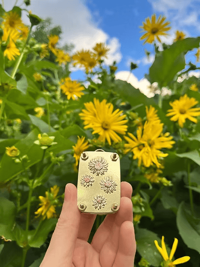 π2025 Micro Flower Press
