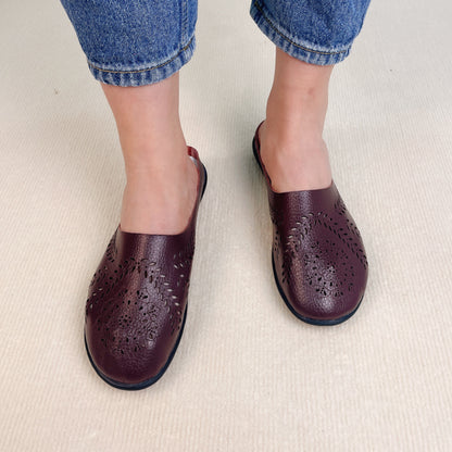 aakip™- Casual All-match Hollow Slippers