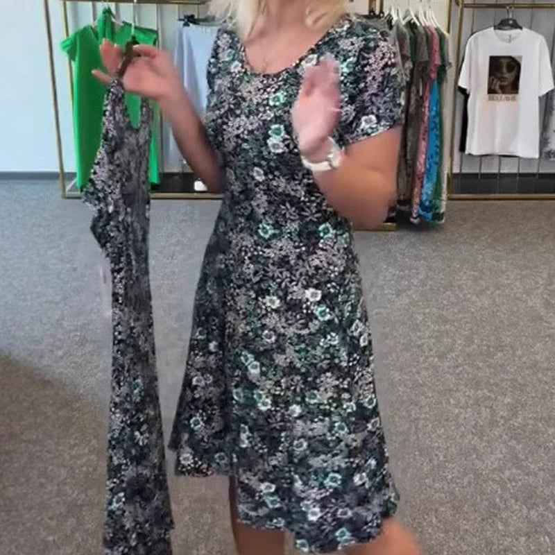 💖Women's Casual Scoop Neck Floral-Print Dress