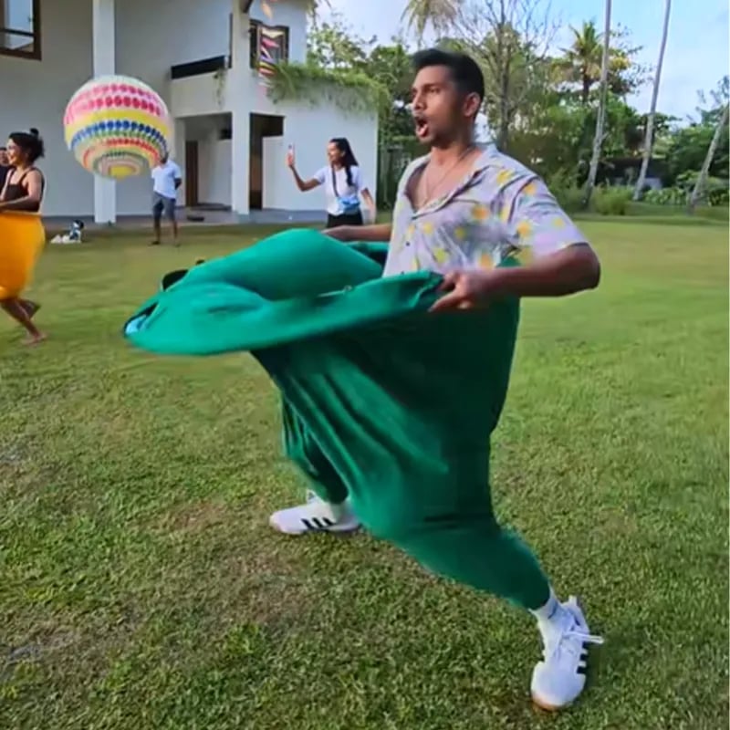 đ„Granny Pants Yard Game