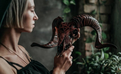 aakip™-Carved Ram Skull